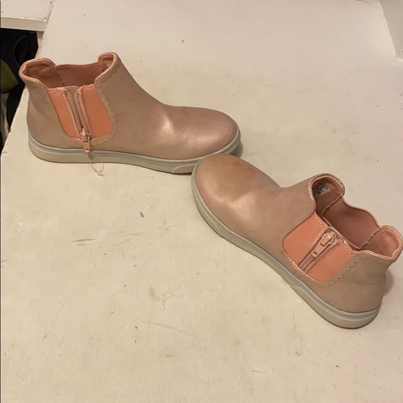 Pink Booties - Picture 5 of 7